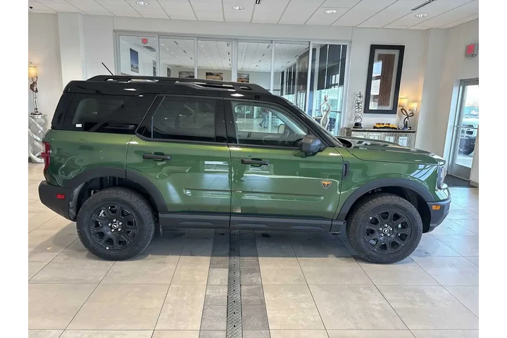 $33444 : Ford Bronco Sport 2025 AWD B image 2