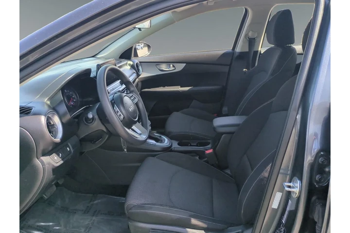 $19500 : Kia Forte 2023 image 4