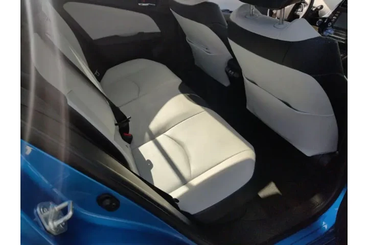 $19999 : 2020 Prius XLE image 9