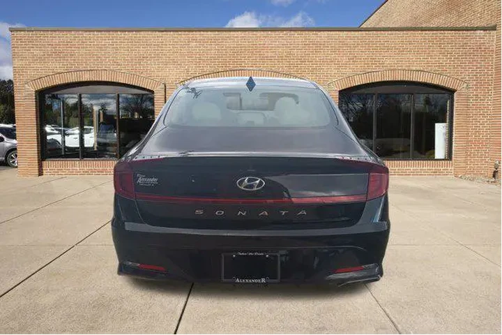 $22500 : Hyundai SONATA 2023 SEL 4dr image 4