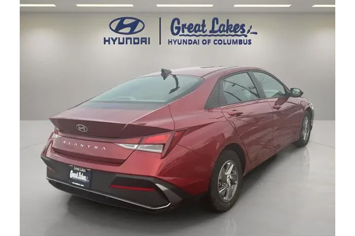 $19677 : Hyundai ELANTRA 2024 SE 4dr image 5
