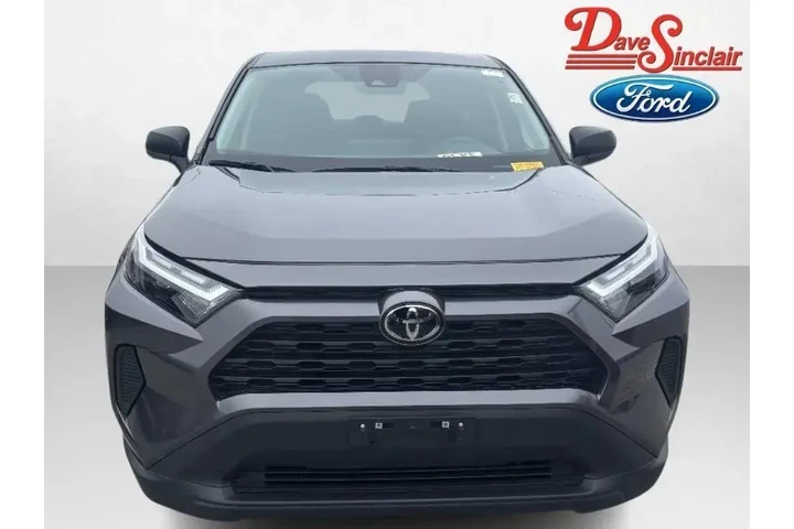 $26888 : Toyota RAV4 2024 AWD LE 4dr image 2