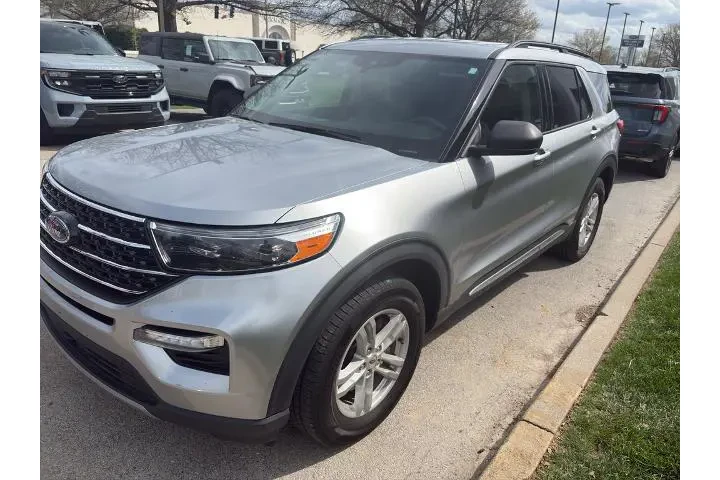 $25000 : Ford Explorer 2021 AWD XLT 4 image 2