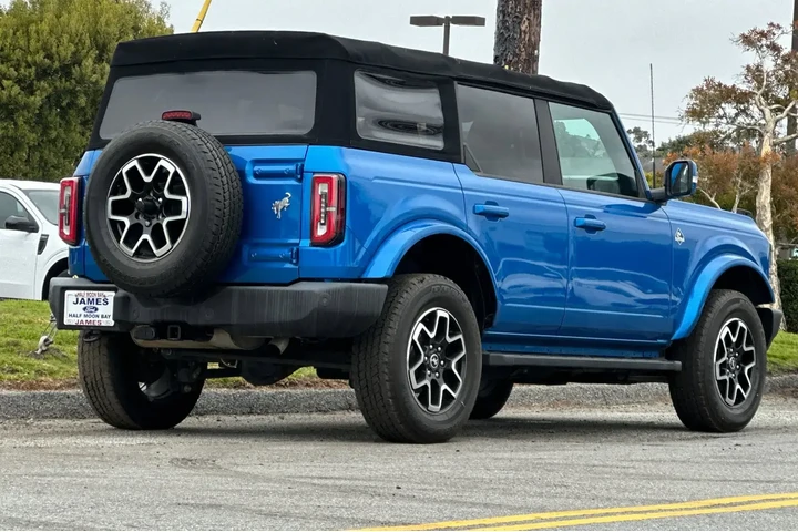 Ford Bronco 2021 4x4 Outer B image 5