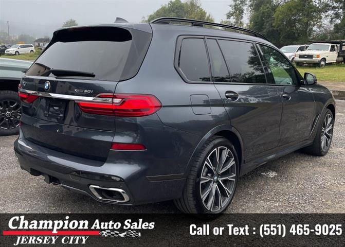 Used 2019 X7 xDrive50i Sports image 6