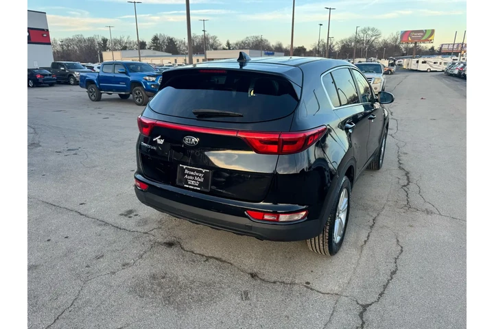 $5980 : 2017 Sportage LX AWD image 2