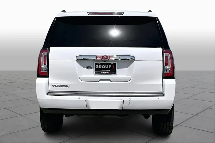 $32235 : GMC Yukon 2019 4x4 Denali 4d image 5