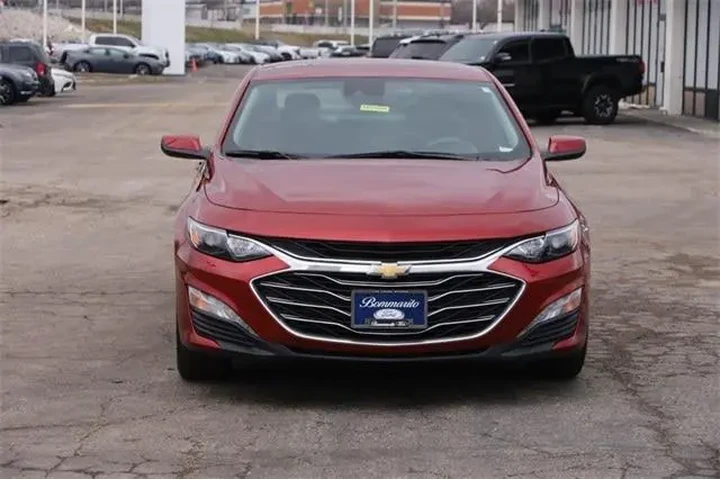 $20950 : Chevrolet Malibu 2024 LT 4dr image 4