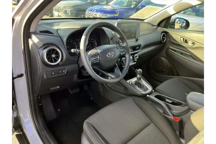 $22239 : Hyundai KONA 2023 AWD SEL 4d image 9
