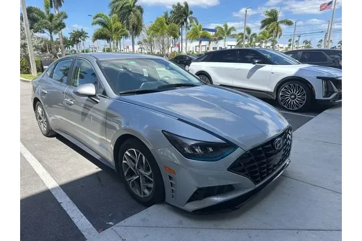 $16812 : Hyundai SONATA 2021 SEL 4dr image 2