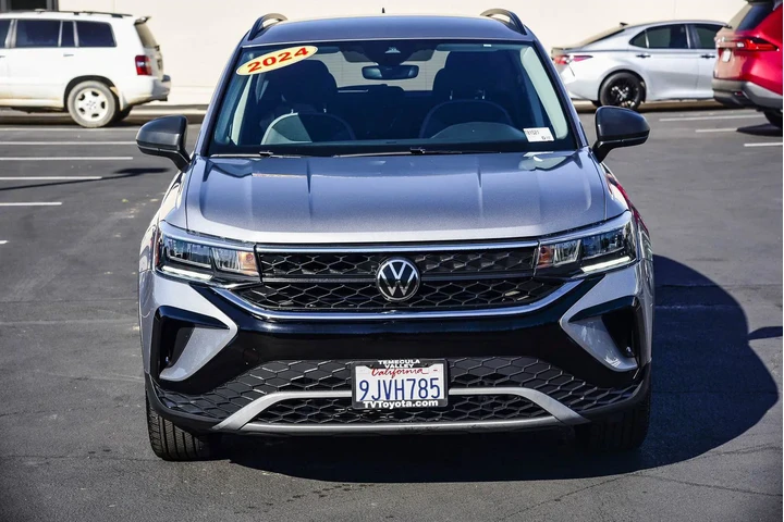 $18945 : Volkswagen Taos 2024 S 4dr S image 2