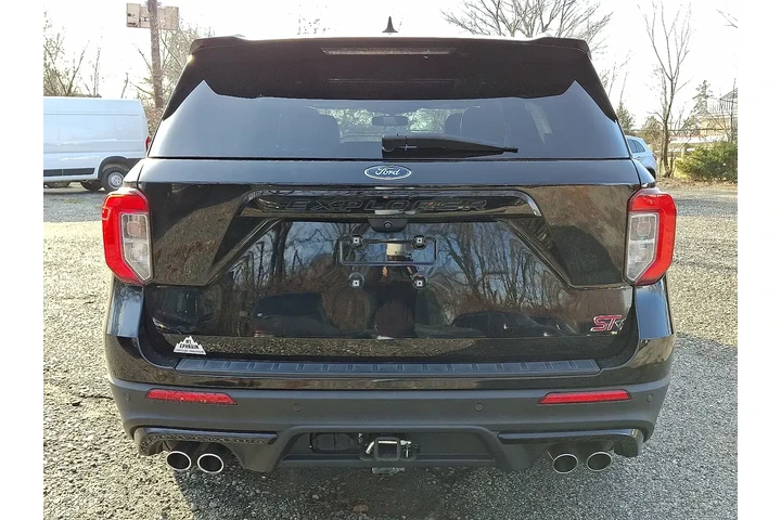 $38339 : Ford Explorer 2022 AWD ST 4d image 4