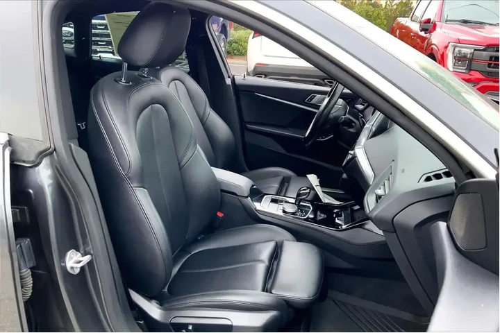 $18597 : BMW 2 Series 2021 228i Gran image 8