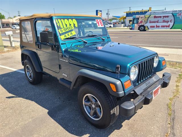 $11999 : 1998 Wrangler SE SUV image 1