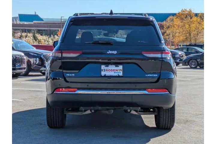 $35649 : Jeep Grand Cherokee 2024 4x4 image 6