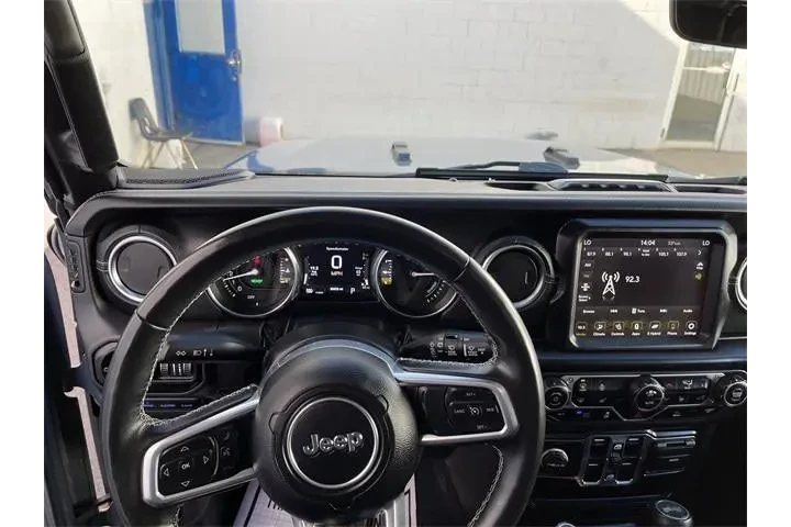 $31800 : Jeep Wrangler Unlimited 2022 image 10