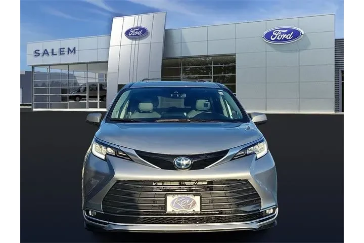 $39995 : Toyota Sienna 2021 AWD Limit image 7