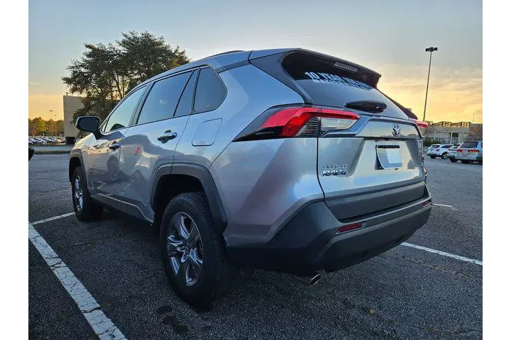 $28491 : Toyota RAV4 2023 XLE 4dr SUV image 7