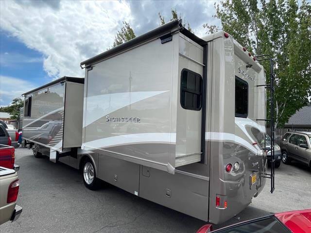 $89900 : 2017 Motorhome Chassis image 8