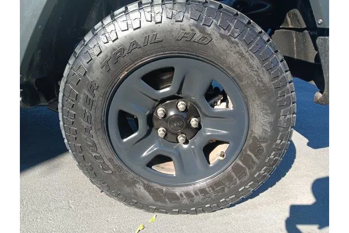 $24995 : Jeep Wrangler Unlimited 2018 image 6