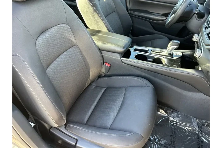 $17033 : Nissan Altima 2023 2.5 SV 4d image 10