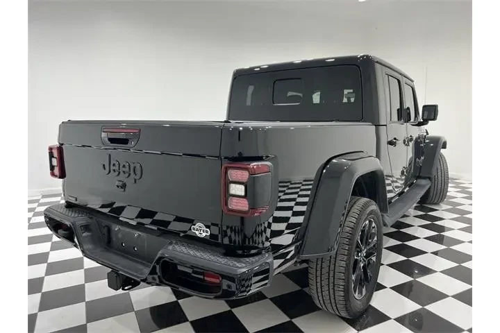 $36890 : Jeep Gladiator 2021 4x4 Over image 5