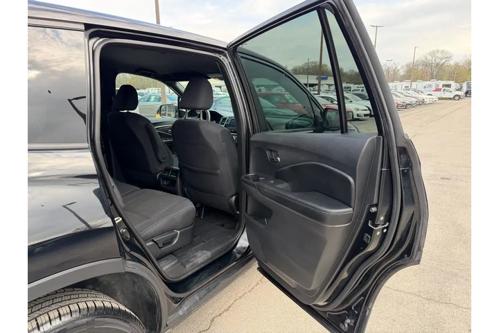 $12980 : 2019 Passport Sport image 9