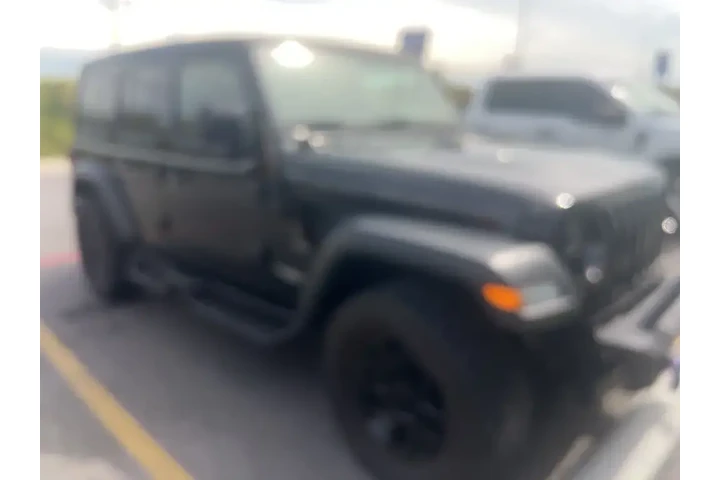 $26976 : Jeep Wrangler Unlimited 2021 image 3