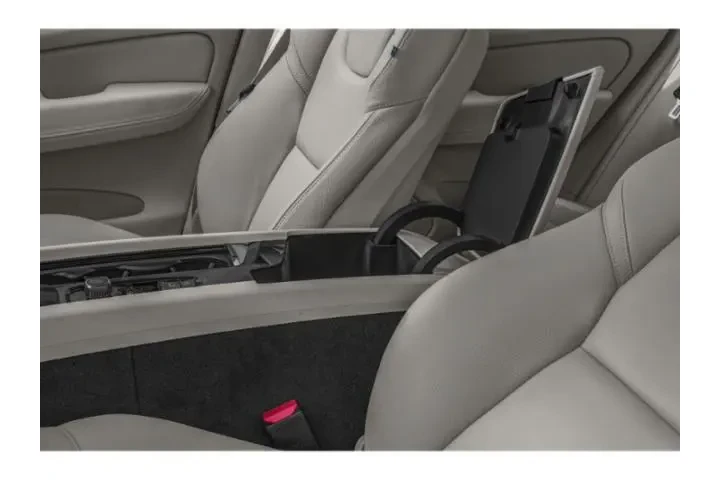 $13990 : Volvo XC60 2018 AWD T5 Momen image 4