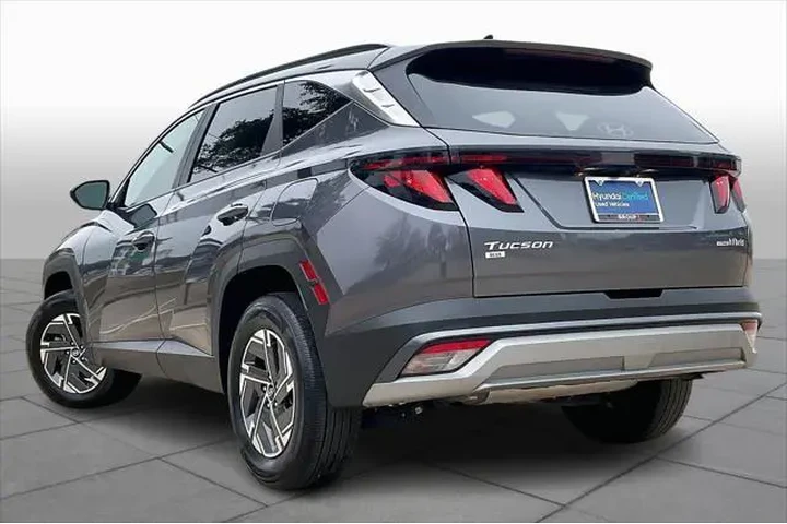 $25775 : Hyundai TUCSON Hybrid 2025 A image 9