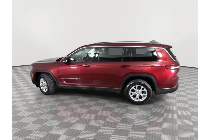 $29293 : 2022 Grand Cherokee L Limited image 7