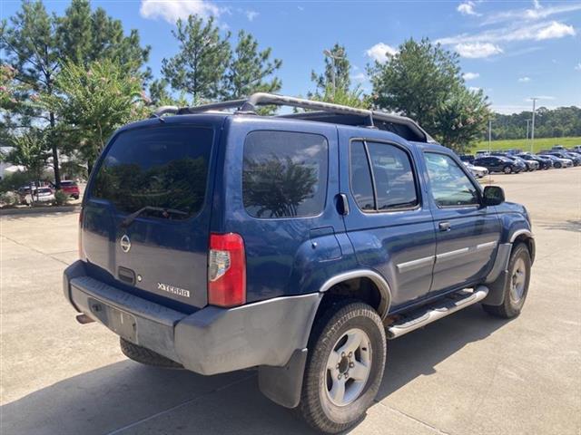 $5850 : 2004 Xterra XE 2WD image 9