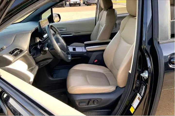 $31676 : Toyota Sienna 2022 XLE 8-Pas image 8