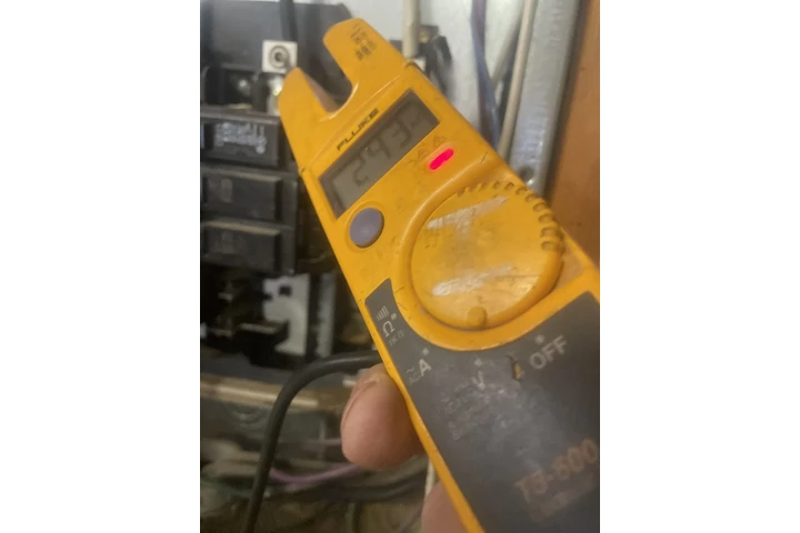 Ocupo electricista. image 5