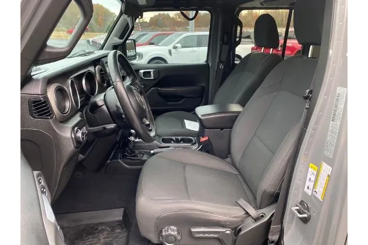 $22967 : Jeep Wrangler Unlimited 2019 image 9