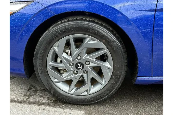 $18885 : Hyundai ELANTRA 2024 SEL 4dr image 8