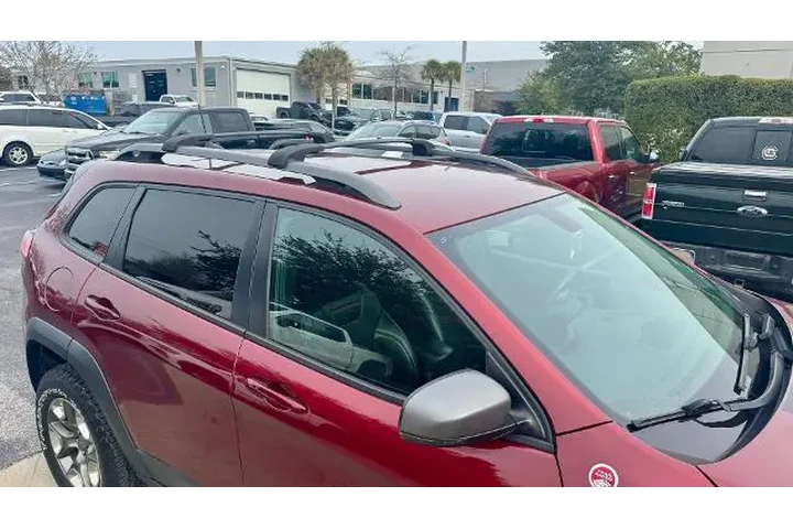 $16547 : Jeep Cherokee 2019 4x4 Trail image 4