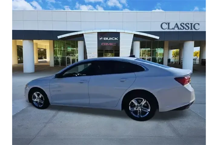 $17987 : Chevrolet Malibu 2023 LS 4dr image 6