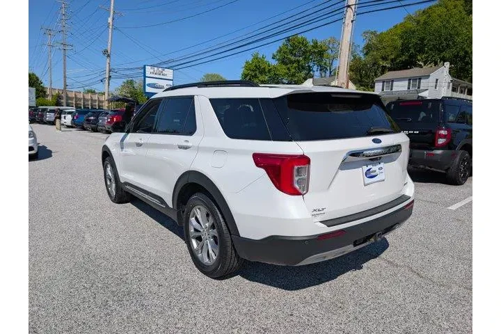 $32800 : Ford Explorer 2023 AWD XLT 4 image 4