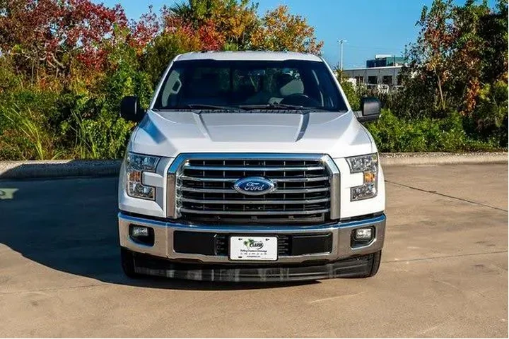 $21666 : Ford F-150 2017 4x2 XLT 4dr image 1