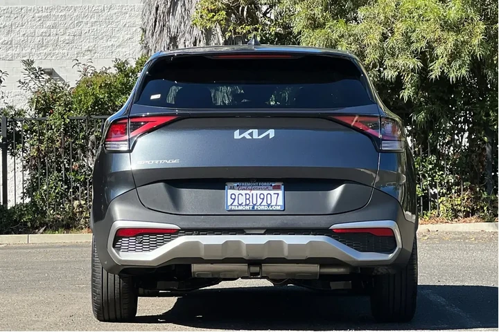 Kia Sportage 2023 EX 4dr SUV image 4