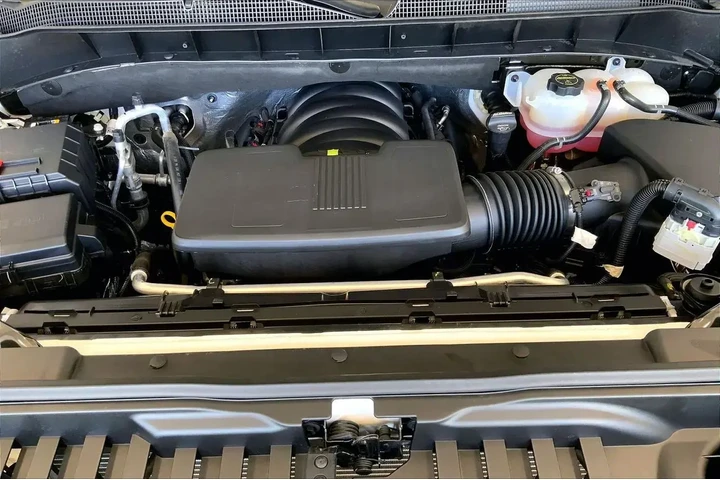 $39992 : Chevrolet Silverado 1500 202 image 8