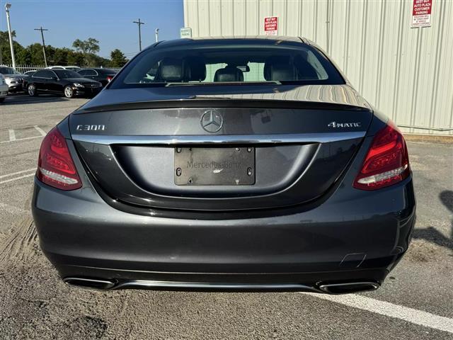 2016 MERCEDES-BENZ C-CLASS C image 6