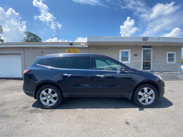 $9495 : 2017 Traverse LT image 6