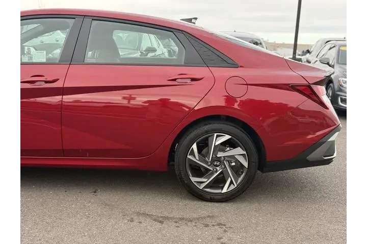 $19997 : Hyundai ELANTRA 2025 SEL Spo image 4