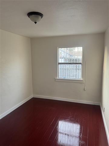 $1600 : 1 Rec, 1 Baño Compton CA image 8