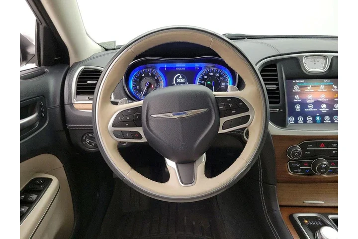 $29998 : Chrysler 300 2019 C 4dr Seda image 10