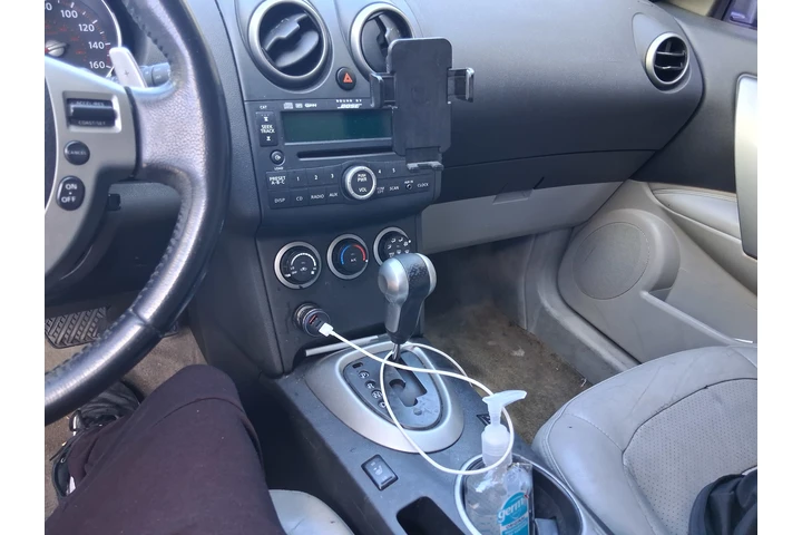 $2 : Se vende Nissan rogue 2008 image 7