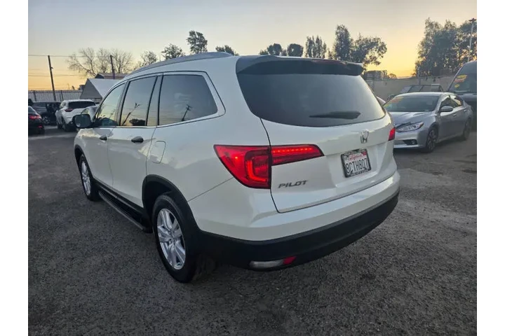 $15999 : 2017 Pilot LX image 9