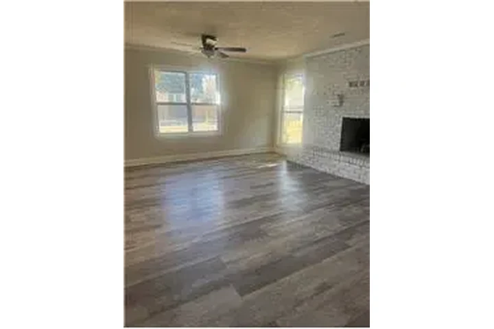 $3300 : Rental property with 7 bedro image 2